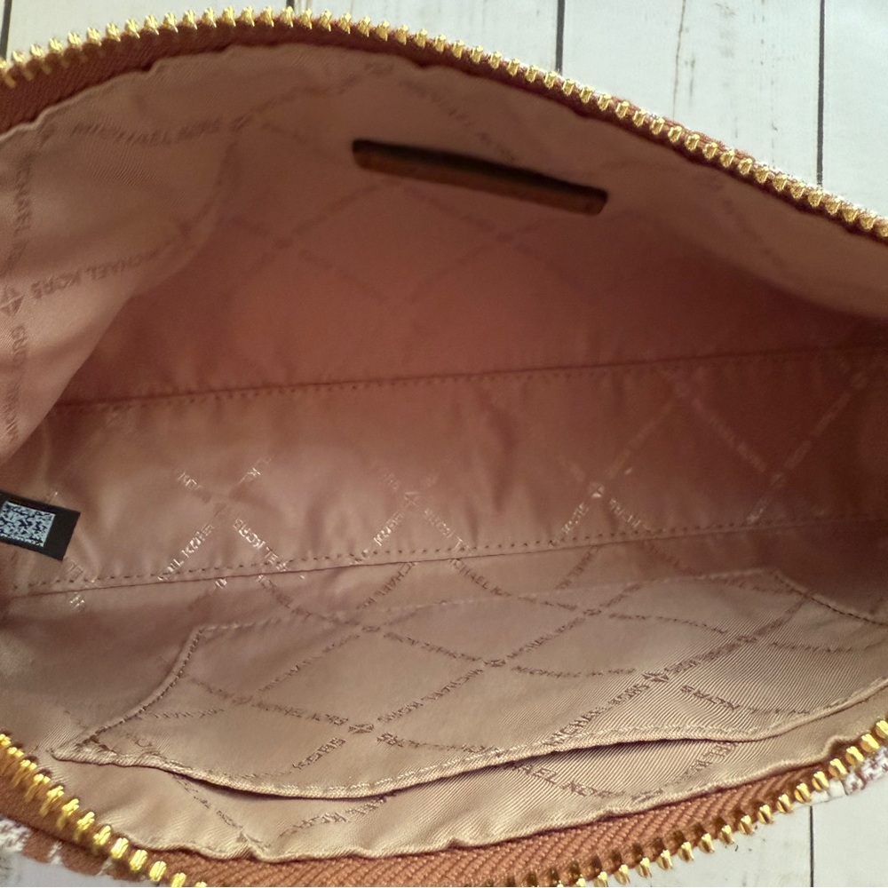 Michael Kors | Vincent Logo Shoulder Bag with Pochette, Medium - Picture 9 of 14